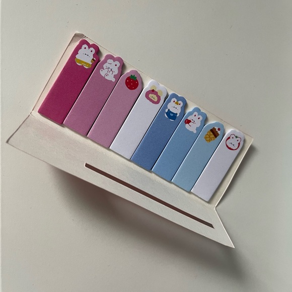 4 for $20 Kawaii Memo Flags ❤️🥰 - Picture 8 of 12